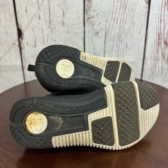 Under Armour High Top Volleyball Sneakers Women’s size 7 in black GUC - Picture 7 of 12